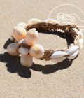 Shell on woven leaf - Small A - Sand in my Shoes - Afbeelding 3