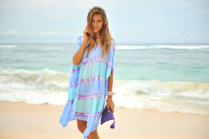A18113 Poncho Shell Blue Wave 2 scaled