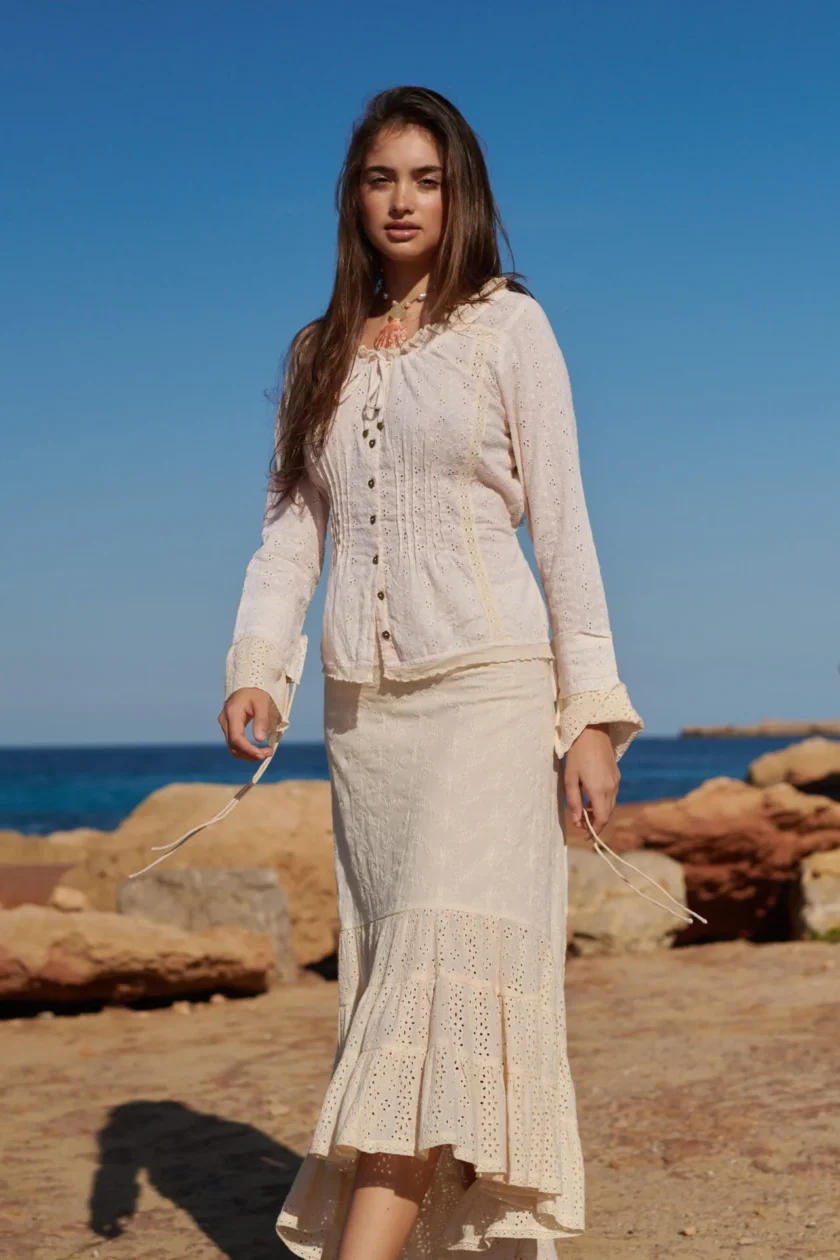 Embroidered Blouse Brisa – Cream - Image 2
