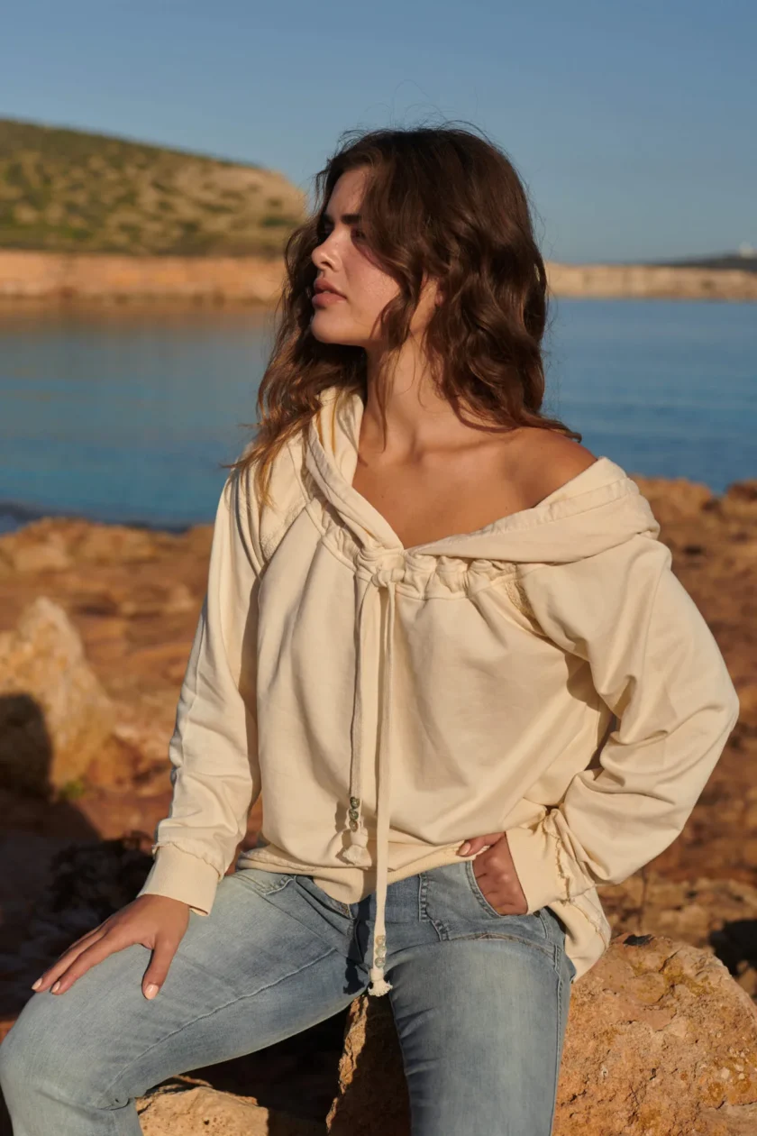 Sweater Hoodie Formentera – Cream - Image 3