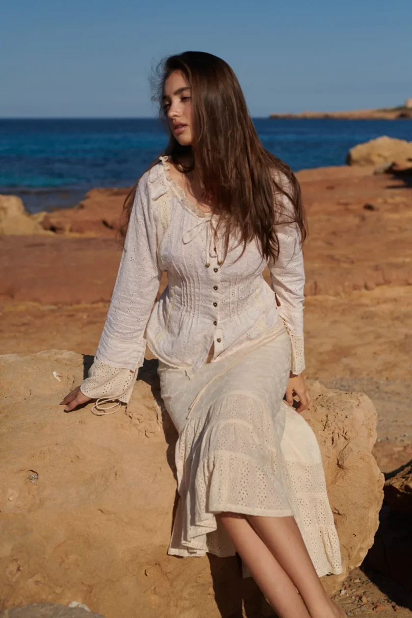 Embroidered Blouse Brisa – Cream - Image 6