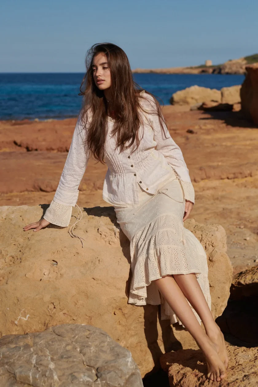 Embroidered Blouse Brisa – Cream - Image 8
