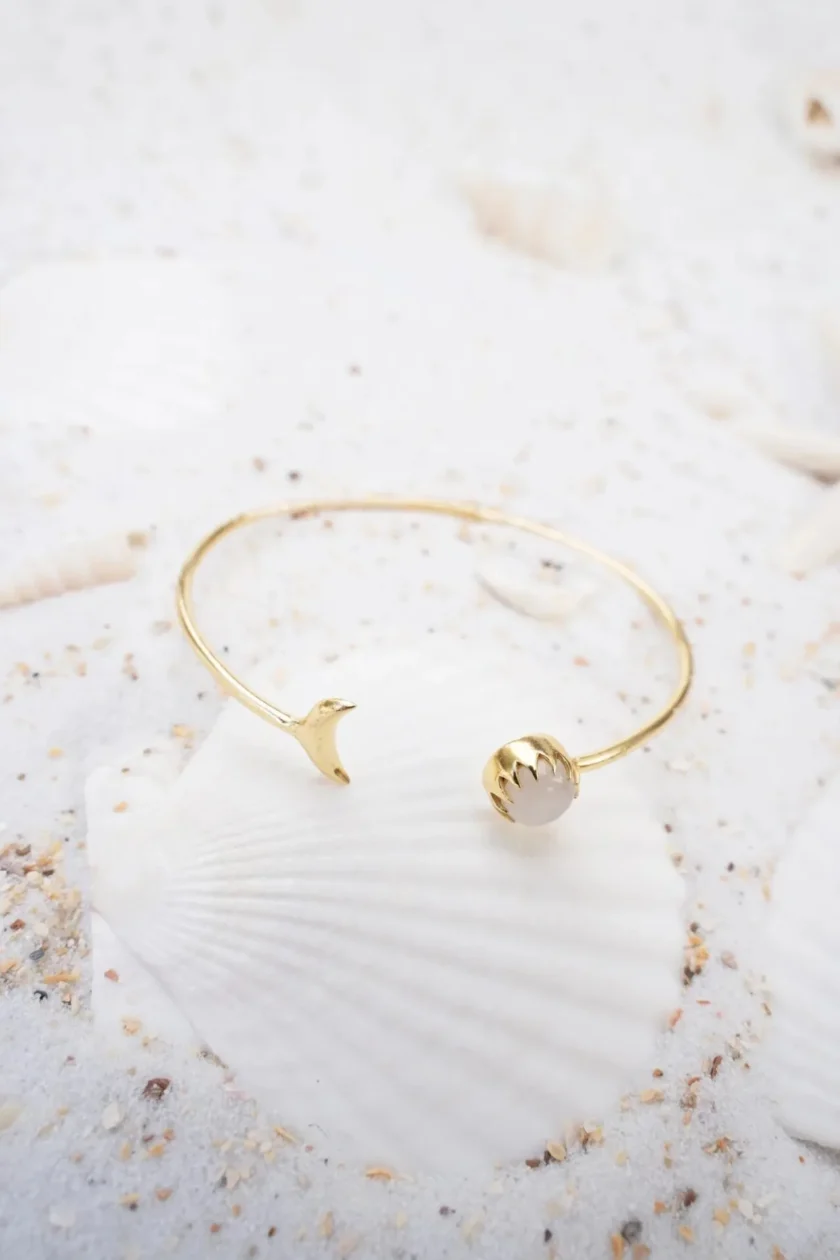 Moon Bangle Gold white