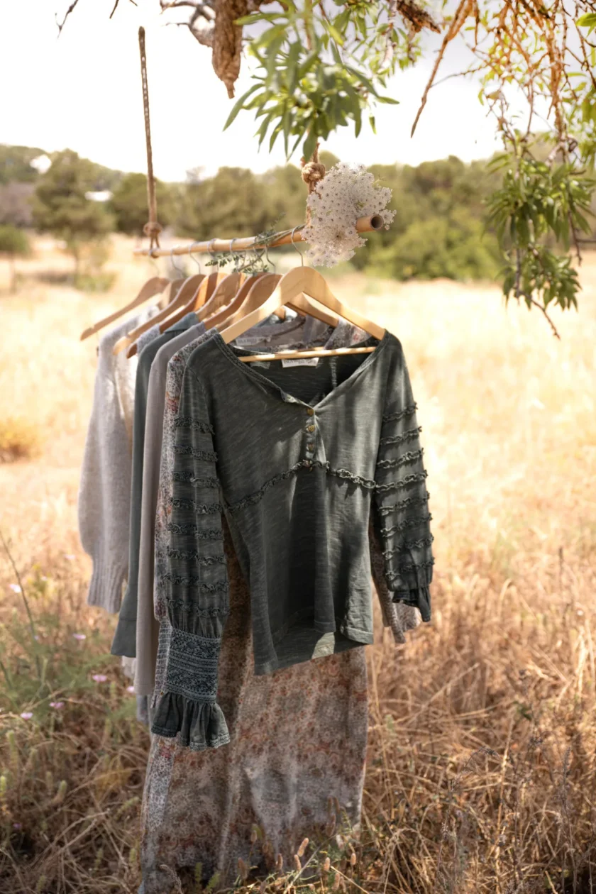 T-Shirt Rosa Lirio Dark Green, Isla Ibiza Bonita - Afbeelding 4